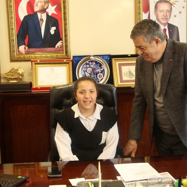 Şırnak'ta engelli çocuğun başkanlık hayali gerçek oldu