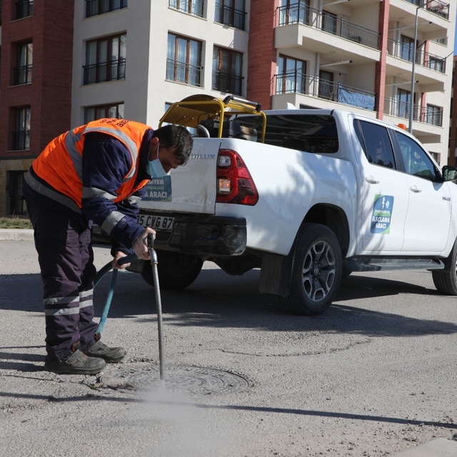 Elazığ'da larva üretiminin engellenmesi için çalışmalar sürüyor