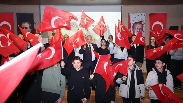 Talas'ta duygu dolu İstiklal Marşı ve Çanakkale Zaferi Anma Programı