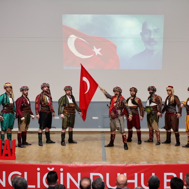 İstiklal Marşı'nın kabulü dolayısıyla tören yapıldı