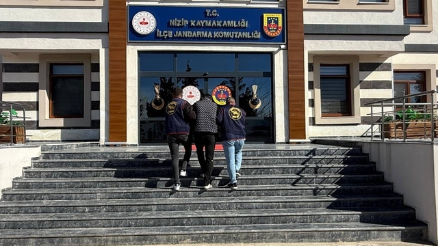 Kesinleşmiş 10'ar yıl hapis cezalarıyla aranan 3 şahıs yakalandı