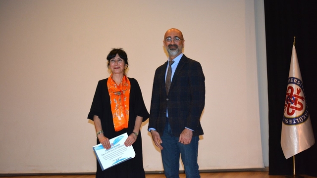 EÜTF'de Türk seramik sanatında kadın imajı ve estetik yolculuğu konuşuldu