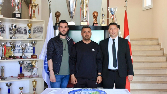 Salihli Belediyespor'da teknik direktörlüğe Kahraman getirildi