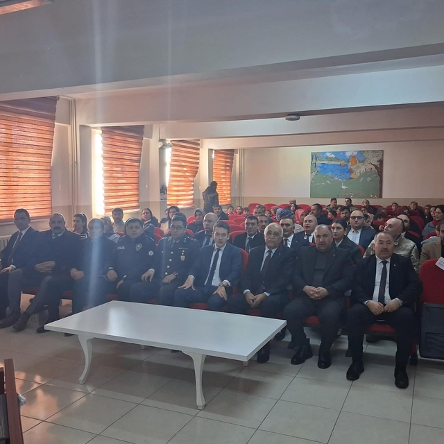 Çıldırda İstiklal Marşı'nın Kabulü ve Mehmet Akif Ersoy'u Anma töreni etkin...