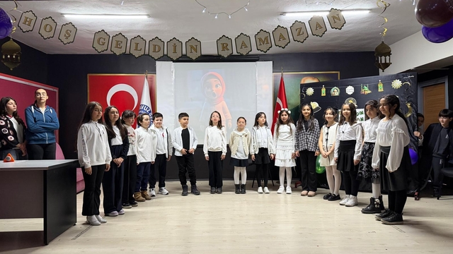 Sivas Yavuz Selim İlk ve Ortaokulu'nda geleneksel ramazan şenliği yapıldı