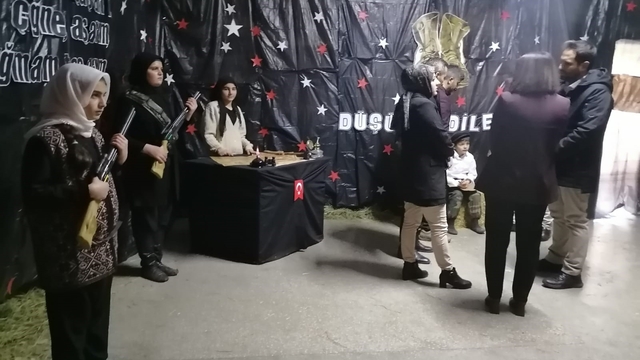 Hınıs'ta canlı müze beğeni topladı