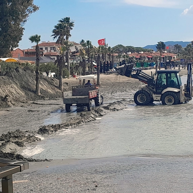Akyaka sahili yaz sezonuna hazırlanıyor