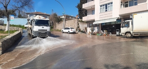 Dilovası'nda cadde ve pazar yerlerinde Ramazan ayı temizliği