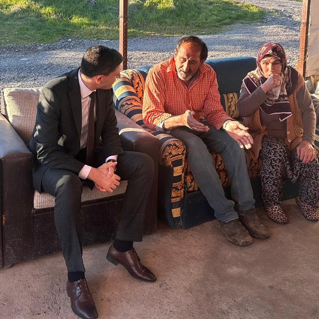 Güdül Kaymakamı Naim Akar, vatandaşlarla bir araya geldi