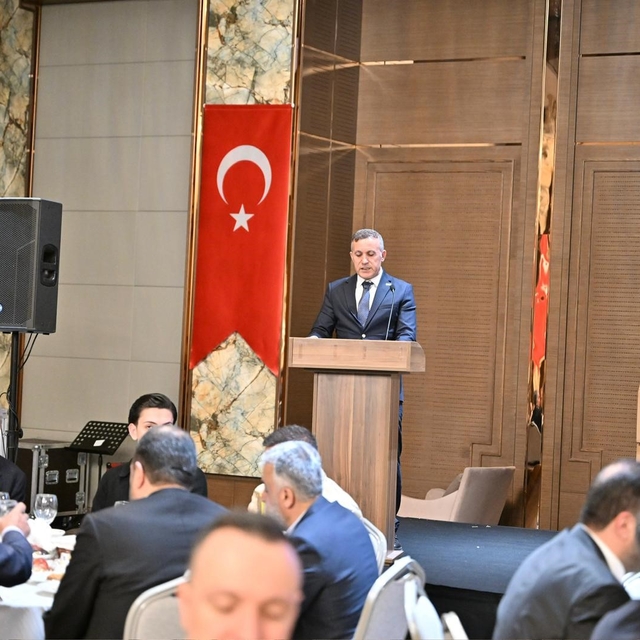 İş dünyası, kamu yöneticileri ve çocuklar aynı iftar sofrasında buluştu