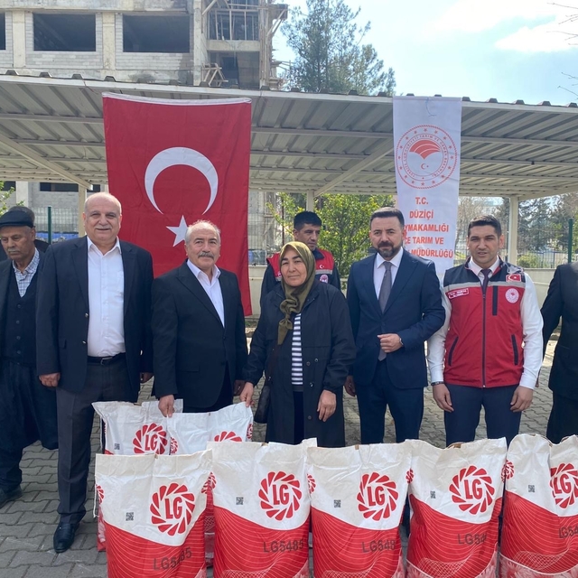 Osmaniye'de çiftçiye ayçiçeği tohumu desteği