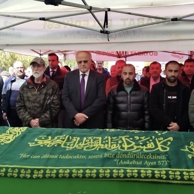 Sinop'ta kahvehanede düşerek başını beton zemine çarpan kişi öldü