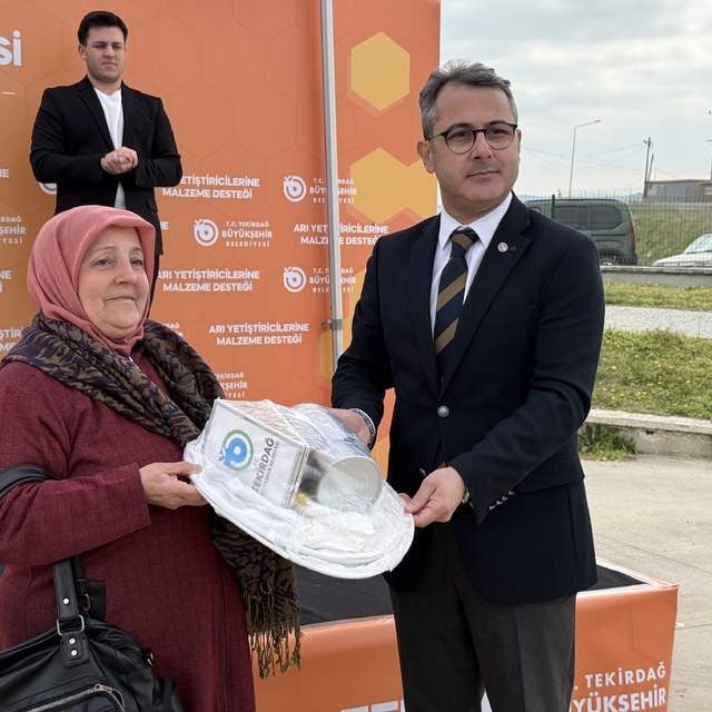 Tekirdağ'da arıcılara malzeme desteği