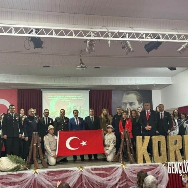 Burhaniye'de İstiklal Marşının kabulü ve Mehmet Akif Ersoy'u anma programı...