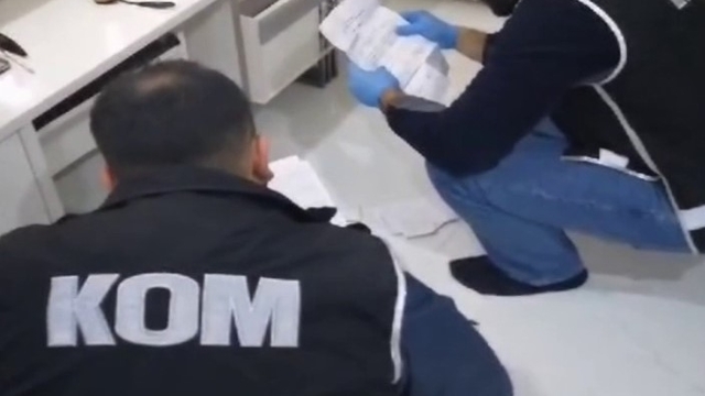 Antalya merkezli 5 ildeki usulsüz esnaf kredisi operasyonuna ait görüntüler paylaşıldı