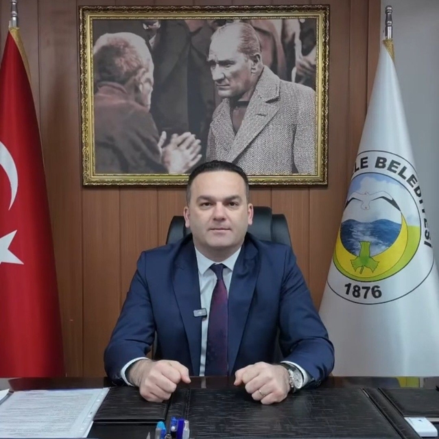 Görevden uzaklaştırılan belediye başkanına taciz suçundan yargılandığı dava...