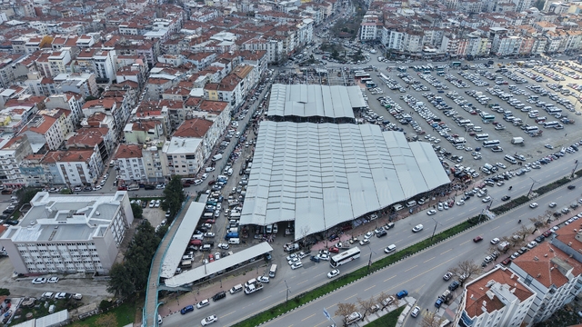 Manisa'nın en büyük pazaryerinin altyapı sorunu çözüme kavuştu