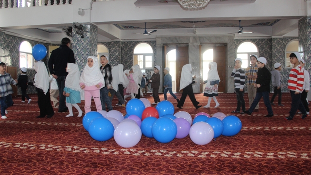Cizre'de çocuklar cami ile buluştu