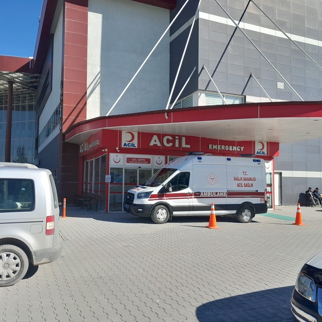 Karapınar'da motosikletin çarptığı yaya yaralandı