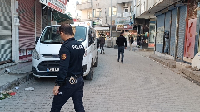 Batman'da bıçaklı kavga: 3 yaralı