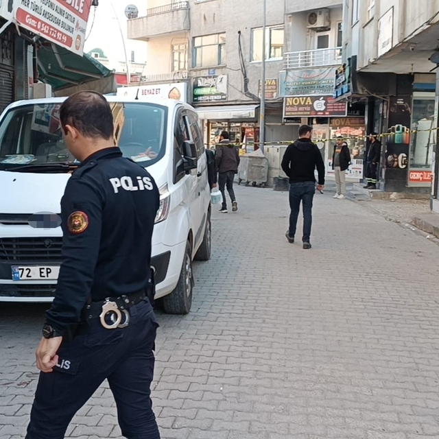 Batman'da bıçaklı kavga: 3 yaralı