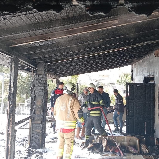 Samandağ'da müstakil evde yangın çıktı