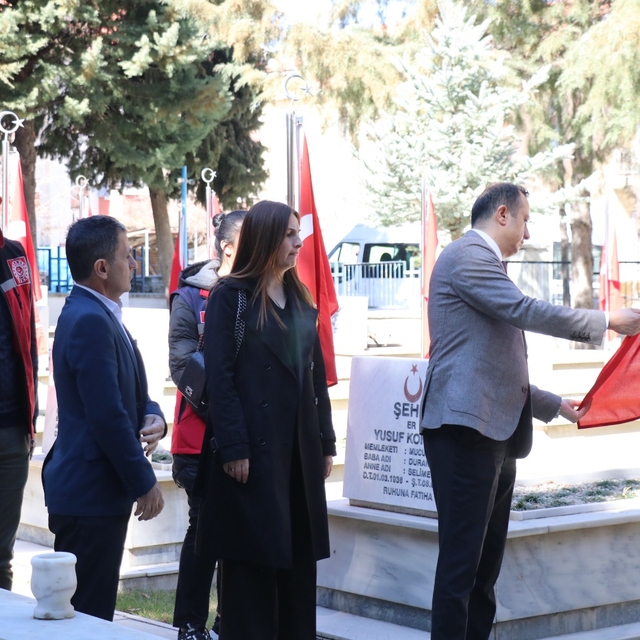 Isparta'da şehit mezarlarının bakım ve temizliği yapıldı