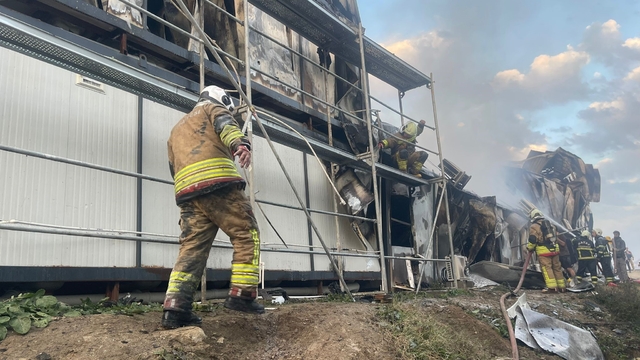 Konteyner yatakhane alevlere teslim oldu