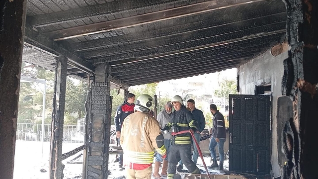 Samandağ'da müstakil evde yangın çıktı