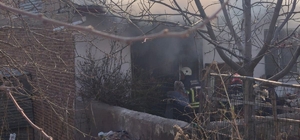Elazığ'da yangında hayatını kaybetti, torunu yaralandı
