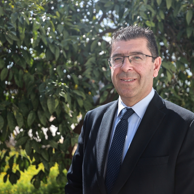 Mersin Çiçekçiler Esnaf ve Sanatkarlar Odası Başkanı Özdemir, ESOB başkanlı...