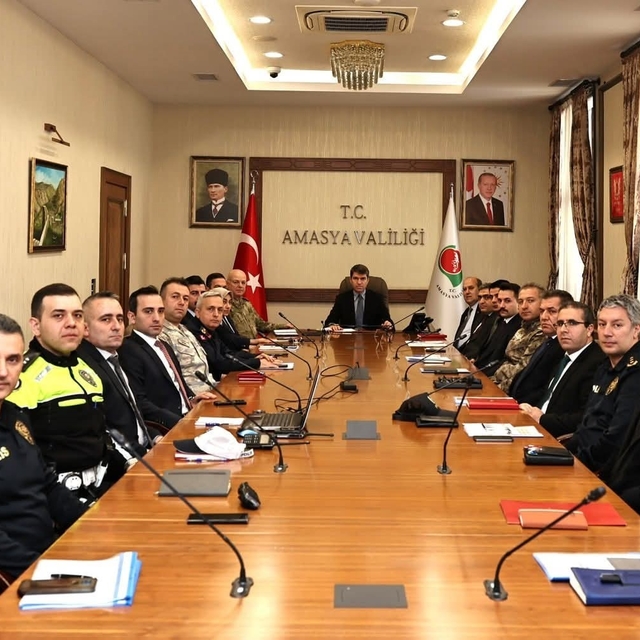 Bayram tatilinde trafik ekipleri yollarda tedbir alacak