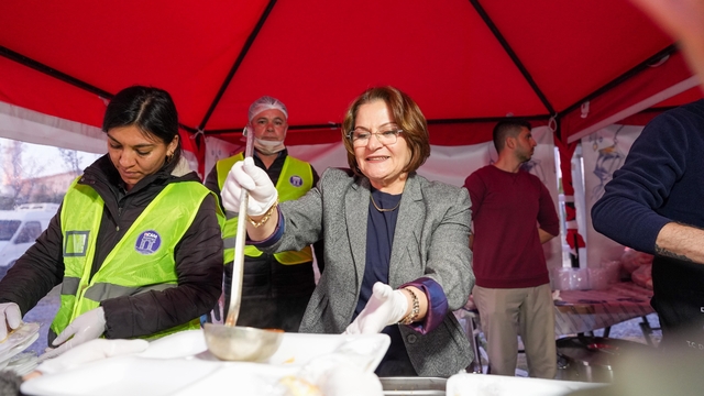 Denizköy sakinleri Didim Belediyesi'nin iftar sofrasında buluştu