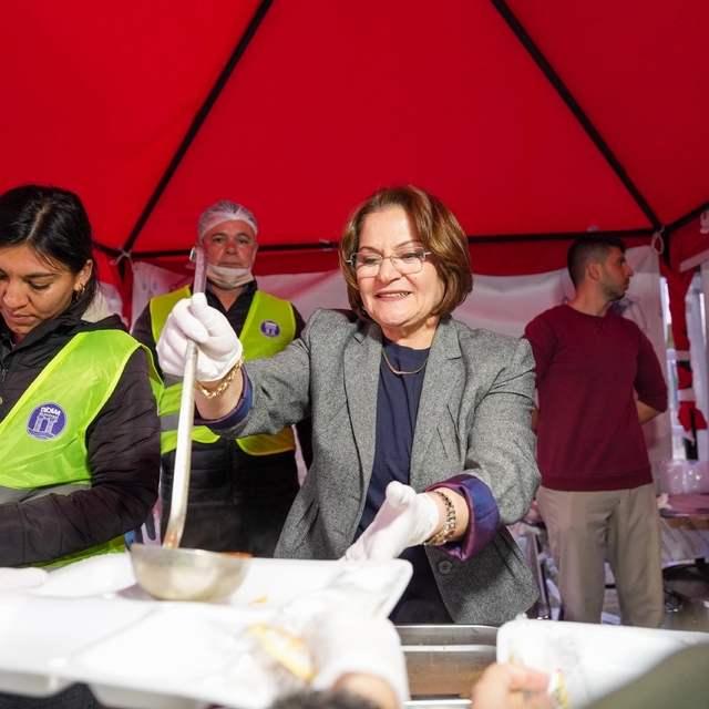 Denizköy sakinleri Didim Belediyesi'nin iftar sofrasında buluştu