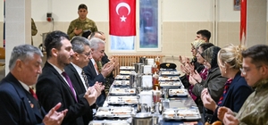 Kırklareli Valisi Turan, Babaeski ilçesinde düzenlenen iftar programına katıldı