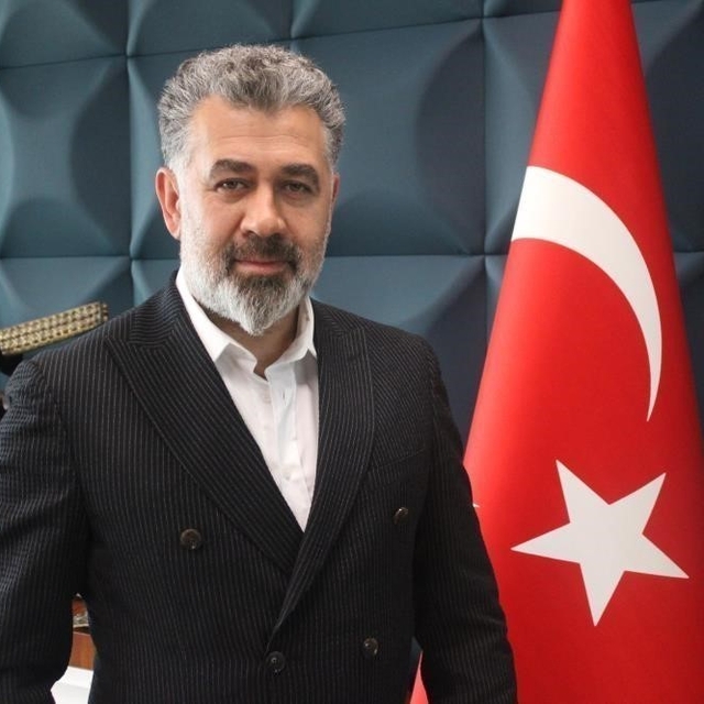 Sedat Kılınç: "Şu anda konut almanın tam sırası"
"Kayserispor'da Süleyman H...