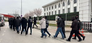 Kocaeli merkezli dolandırıcılık operasyonu; 25 şüpheli adliyede