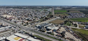 Tarsus'ta çiftçileri sevindiren yol çalışması