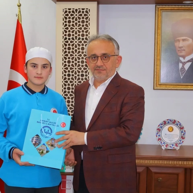 7 ayda hafızlık eğitimini tamamladı