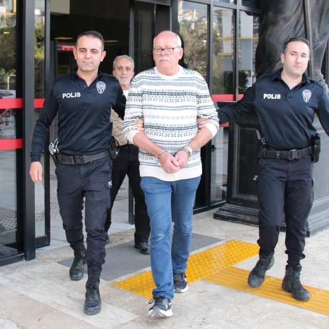 Alanya'da 1 kişinin öldüğü trafik kazasına karışan sürücü tutuklandı