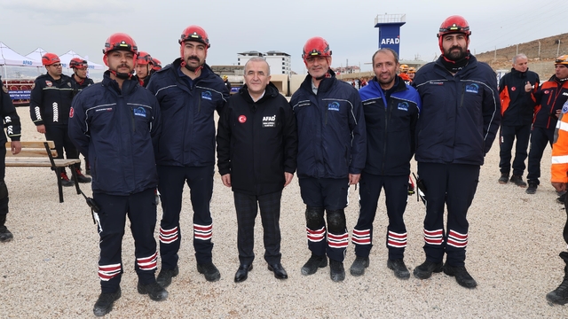 Fırat EDAŞ arama kurtarma timi, göreve hazır