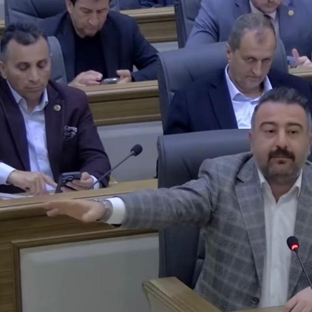 AK Parti'den Bursa'daki su zammını geri çektirecek teklif
AK Parti Grup Söz...