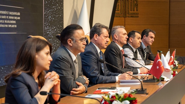 İzmir'de yasa dışı bahis ve kumar suçlarıyla mücadele toplantısı yapıldı