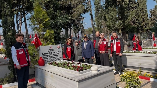 Balıkesir'de Ramazan ayında şehitlere vefa ziyareti