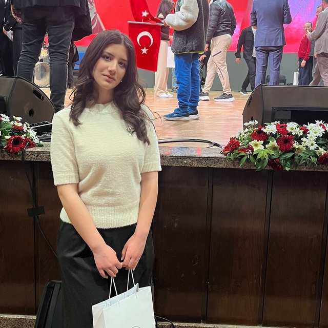 Fotoğraf yarışmasında Türkiye Birincisi Balıkesirli Merve Yakın