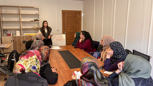 Diyarbakır'da kadın sağlığı eğitim programı devam ediyor