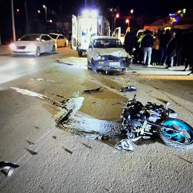 Otomobil ile motosiklet çarpıştı: 1 yaralı