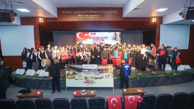 Canik'te gençler ödüllerine kavuştu