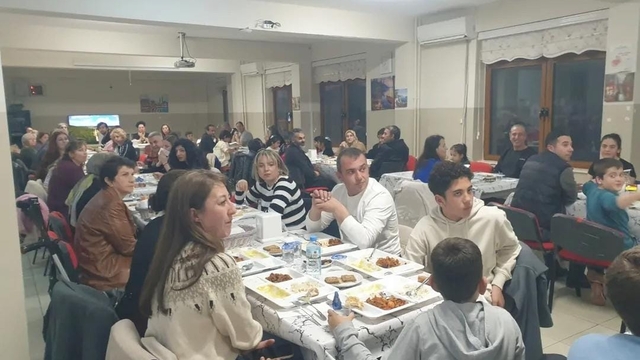 Datça'da lise öğrencileri ve aileleri iftarda buluştu