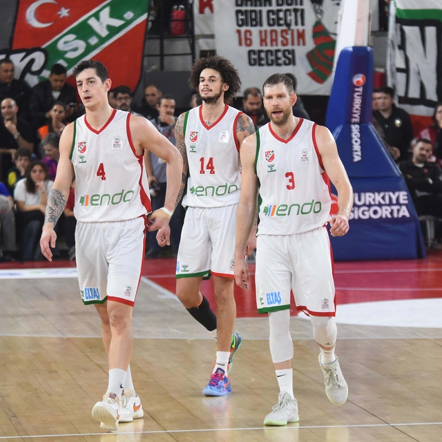 Karşıyaka potada evinde önemli maçta